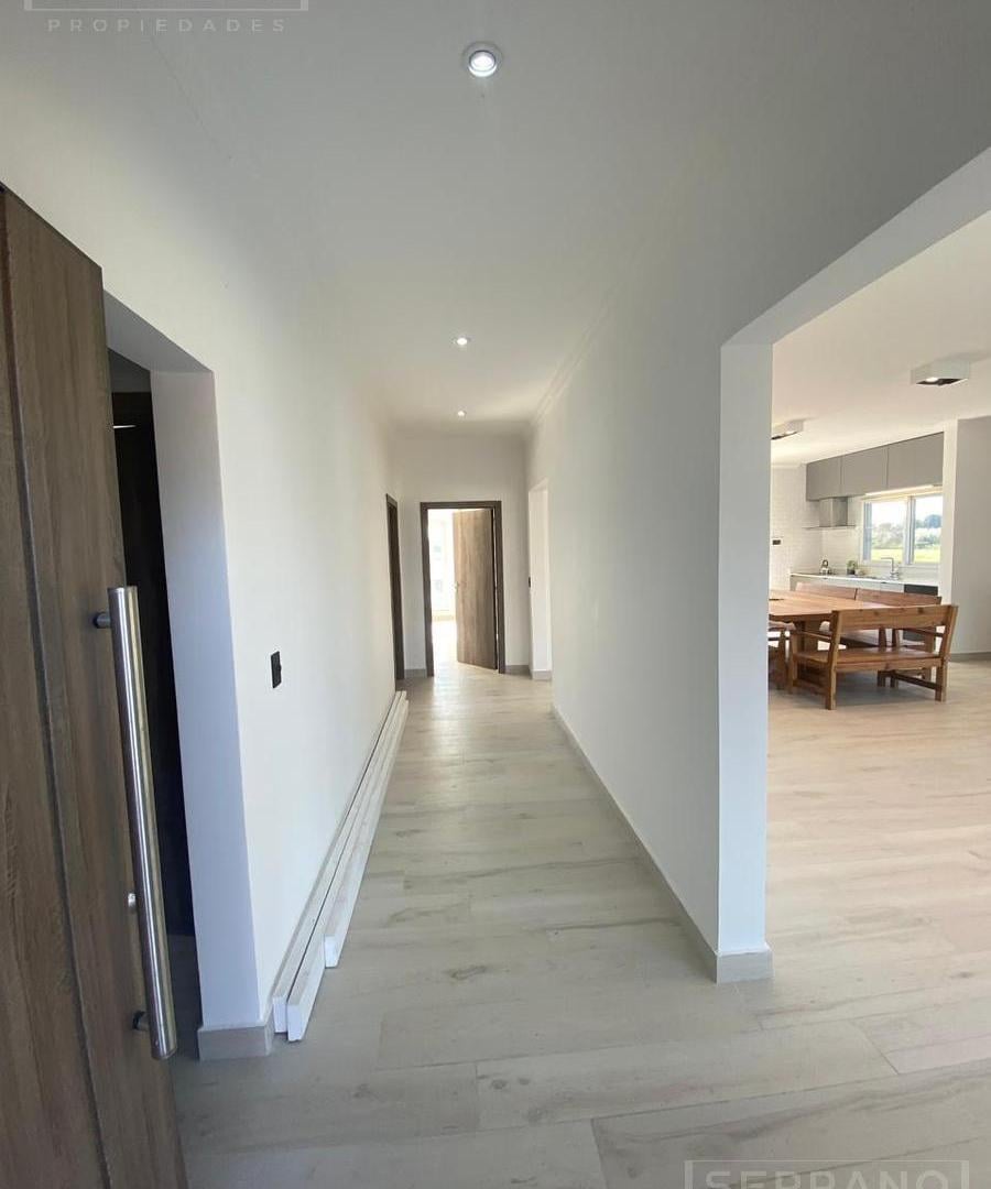 Foto de Venta casa a estrenar 3 dormitorios al agua con salida al rio Lujan, imagen 5