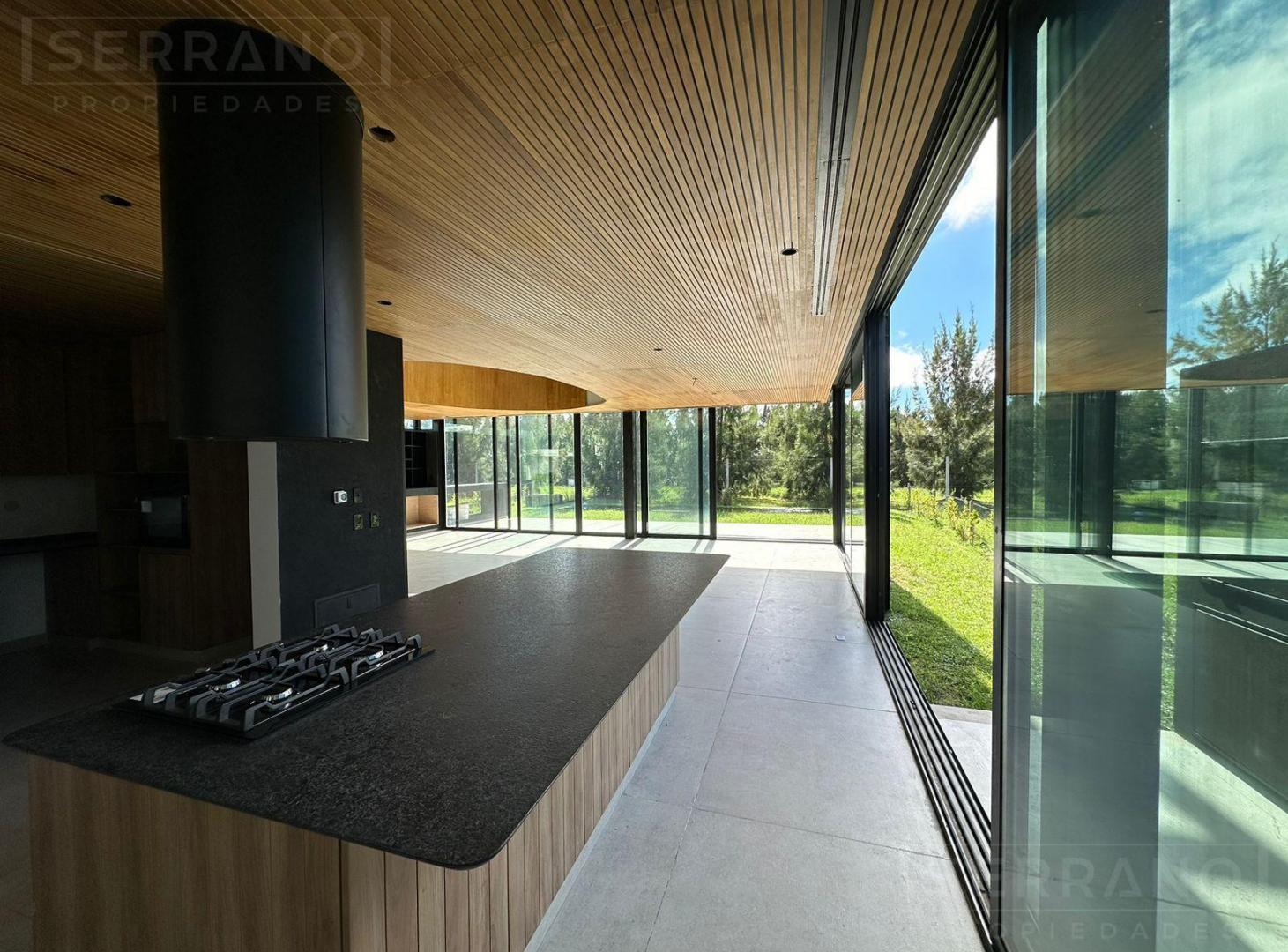 Foto de Casa en Venta de 6 ambientes en Los Castaños, Nordelta, Tigre., imagen 2