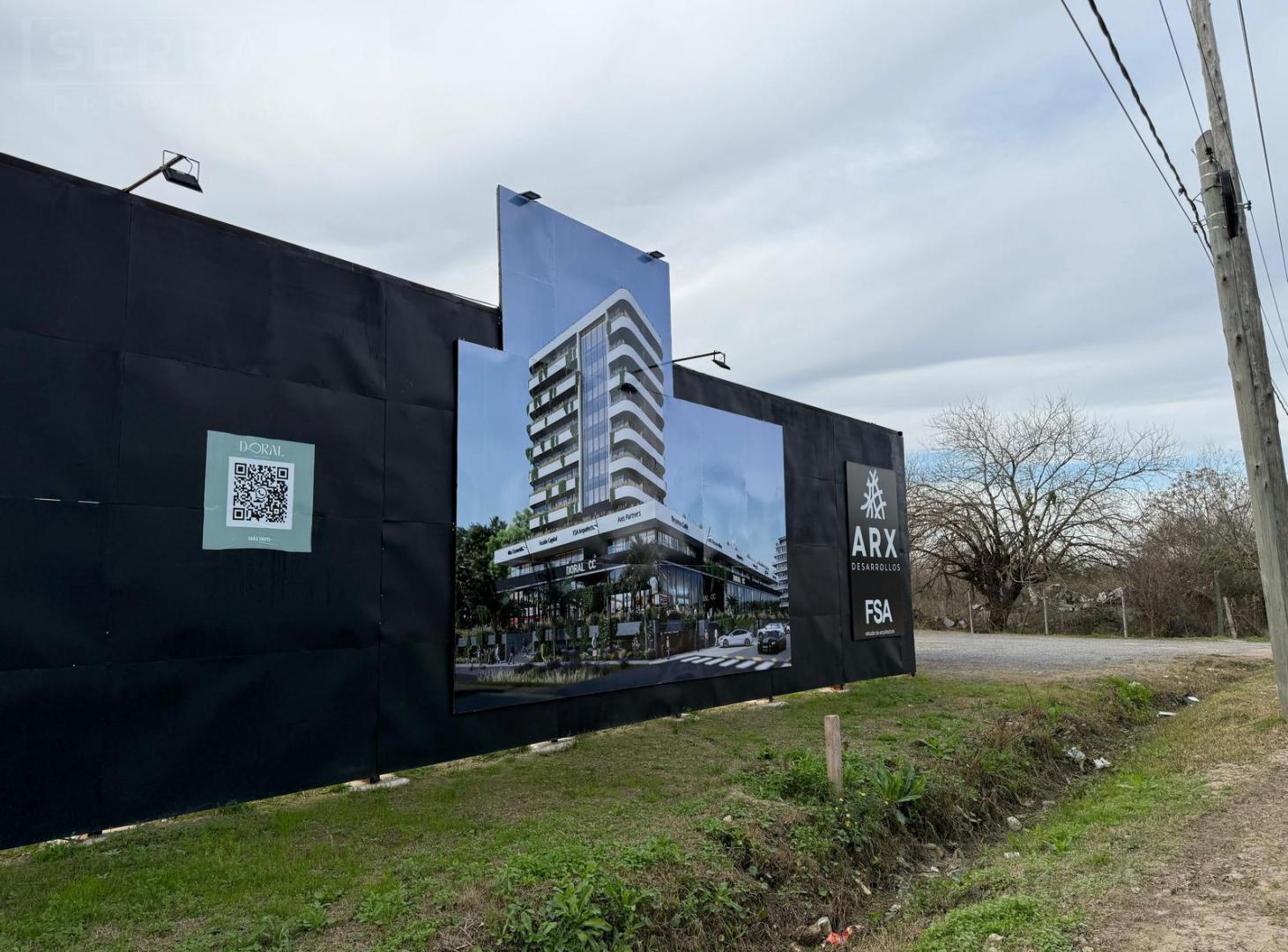 Foto de Venta en pozo oficina de 55 m2, co balcón Doral Centro Comercial, Avda, imagen 1