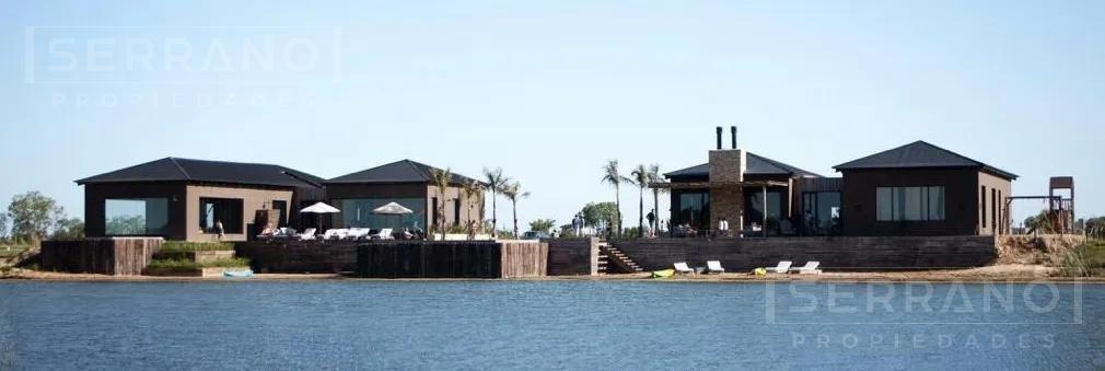 Foto de Lote con fondo para muelle y amarra con salida directa al Rio en Barrio, imagen 3