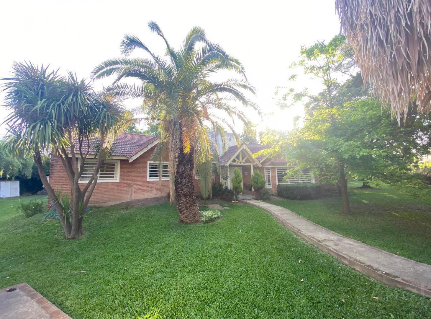 Foto de Casa en Venta de 6 ambientes. Parque Sakura. Acepta dpto parte de pago., imagen 2