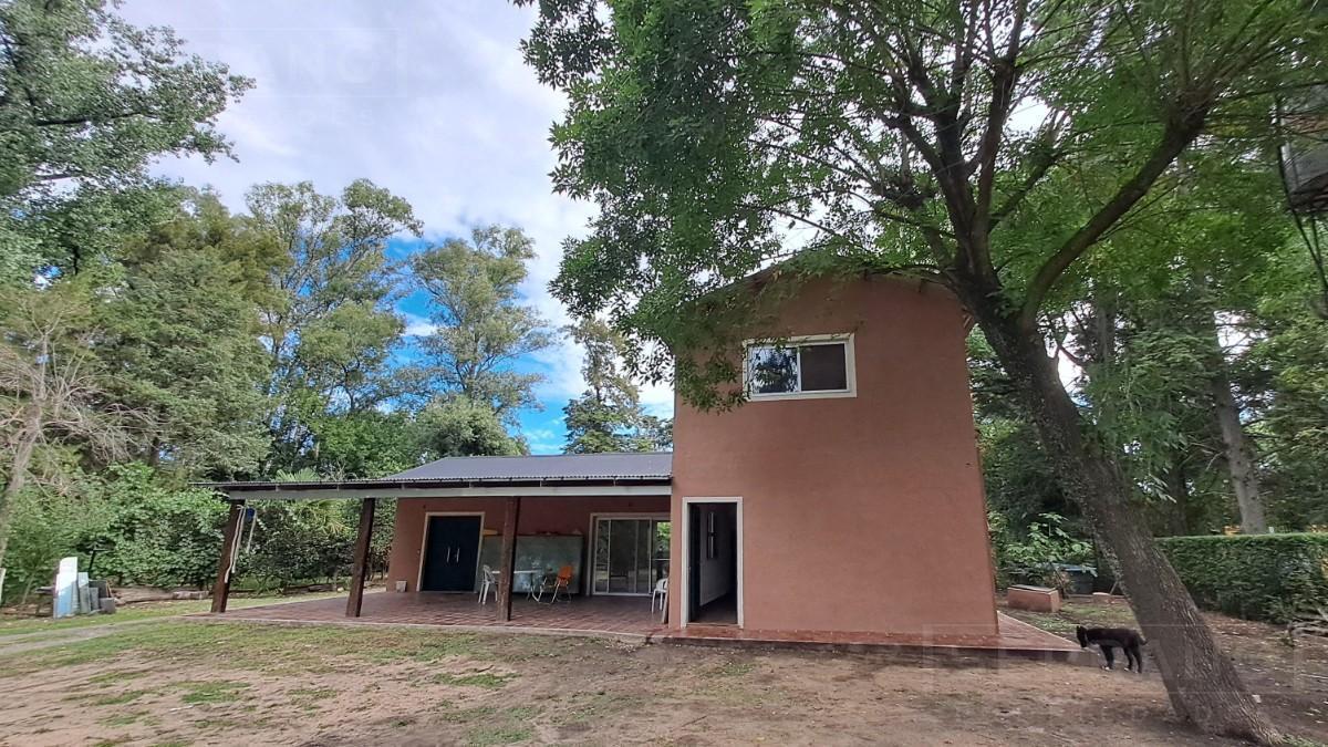 Foto de LDO. Venta Casa 4 ambientes 1 ambiente exterior Pileta Lote 2316m2, imagen 2