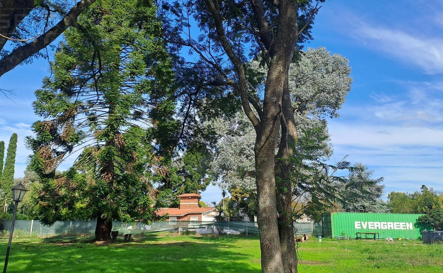 Foto de LDO. Venta Lote 2165m2 con mejoras Barrio El Remanso, imagen 3