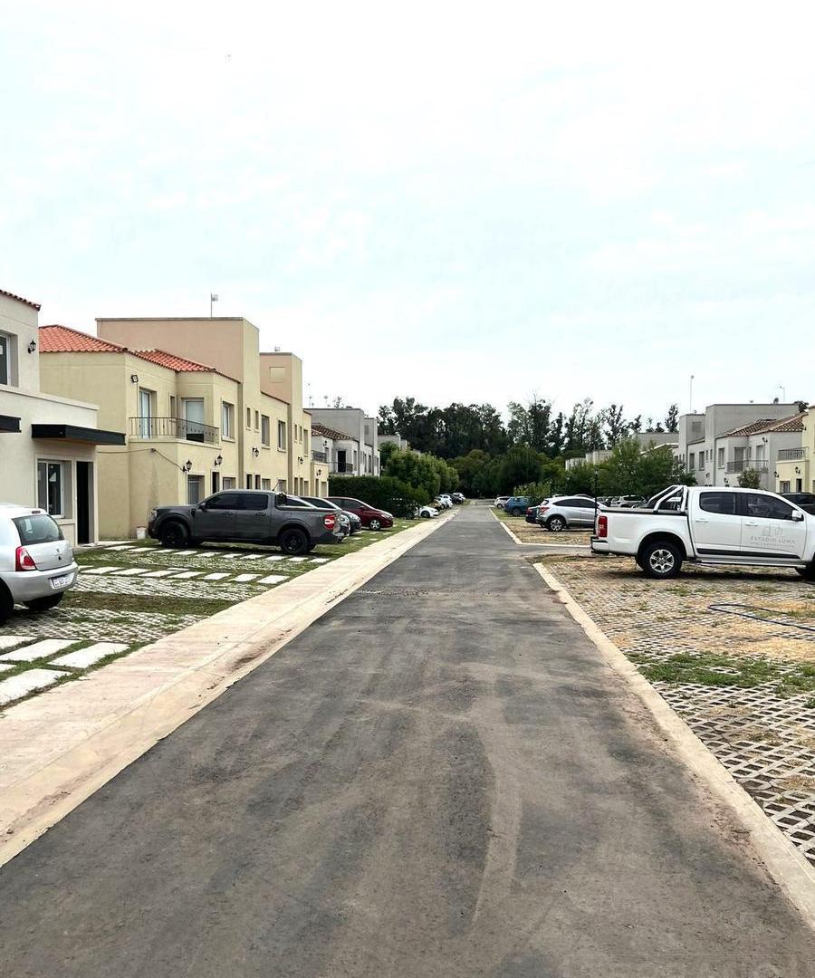 Foto de Venta Casa 4 ambientes en La Angélica Pilar, imagen 4