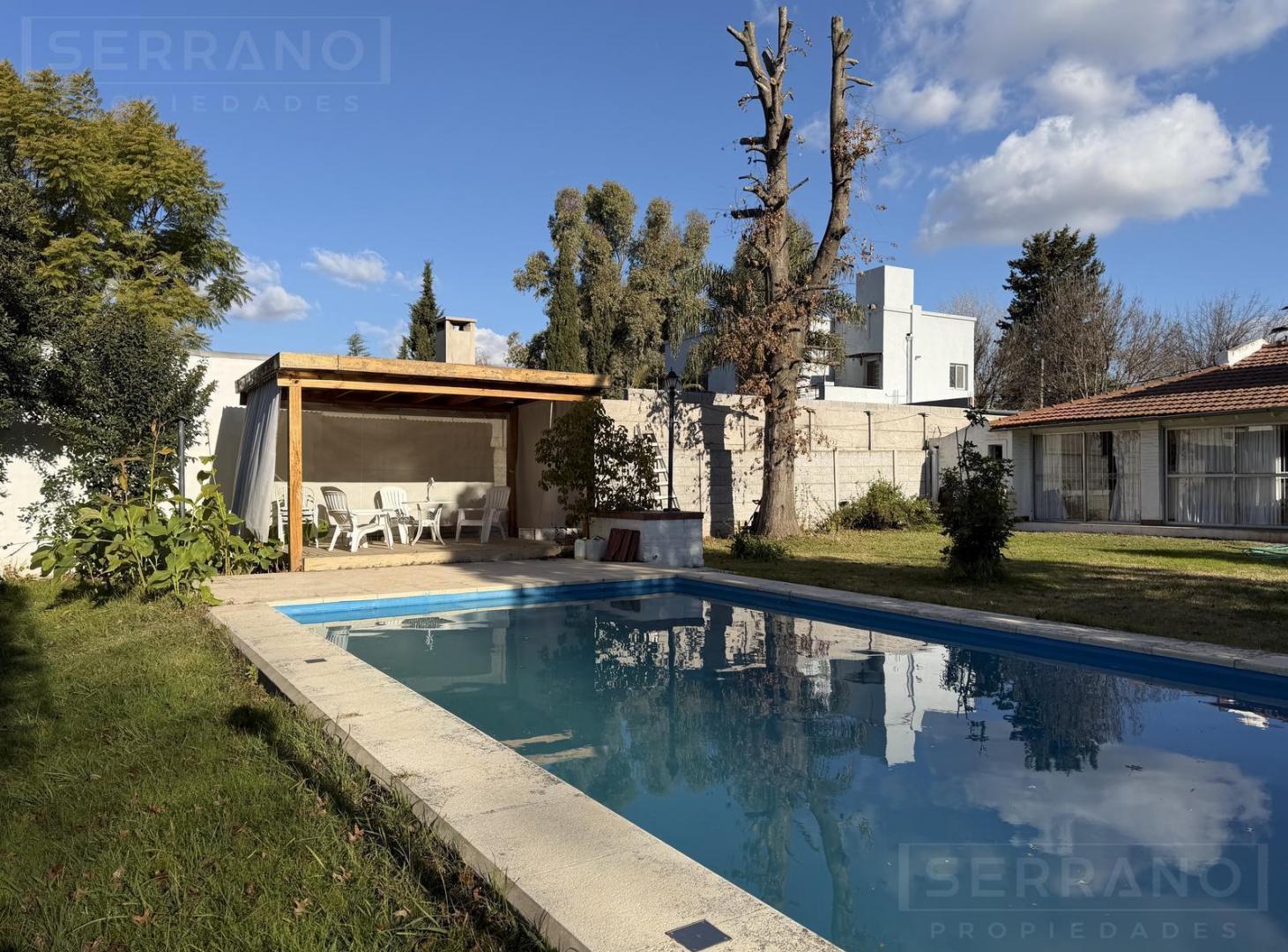 Foto de Venta casa 4 ambientes con jardin y pileta en Benavidez, imagen 2