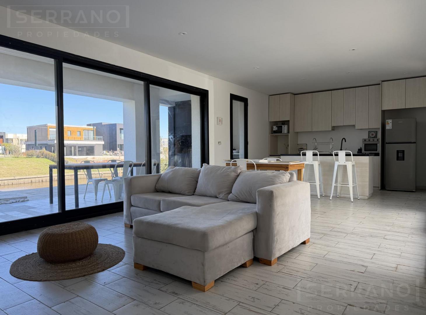 Foto de Casa en venta de 4 ambientes con pileta y salida al Río Luján en el, imagen 2