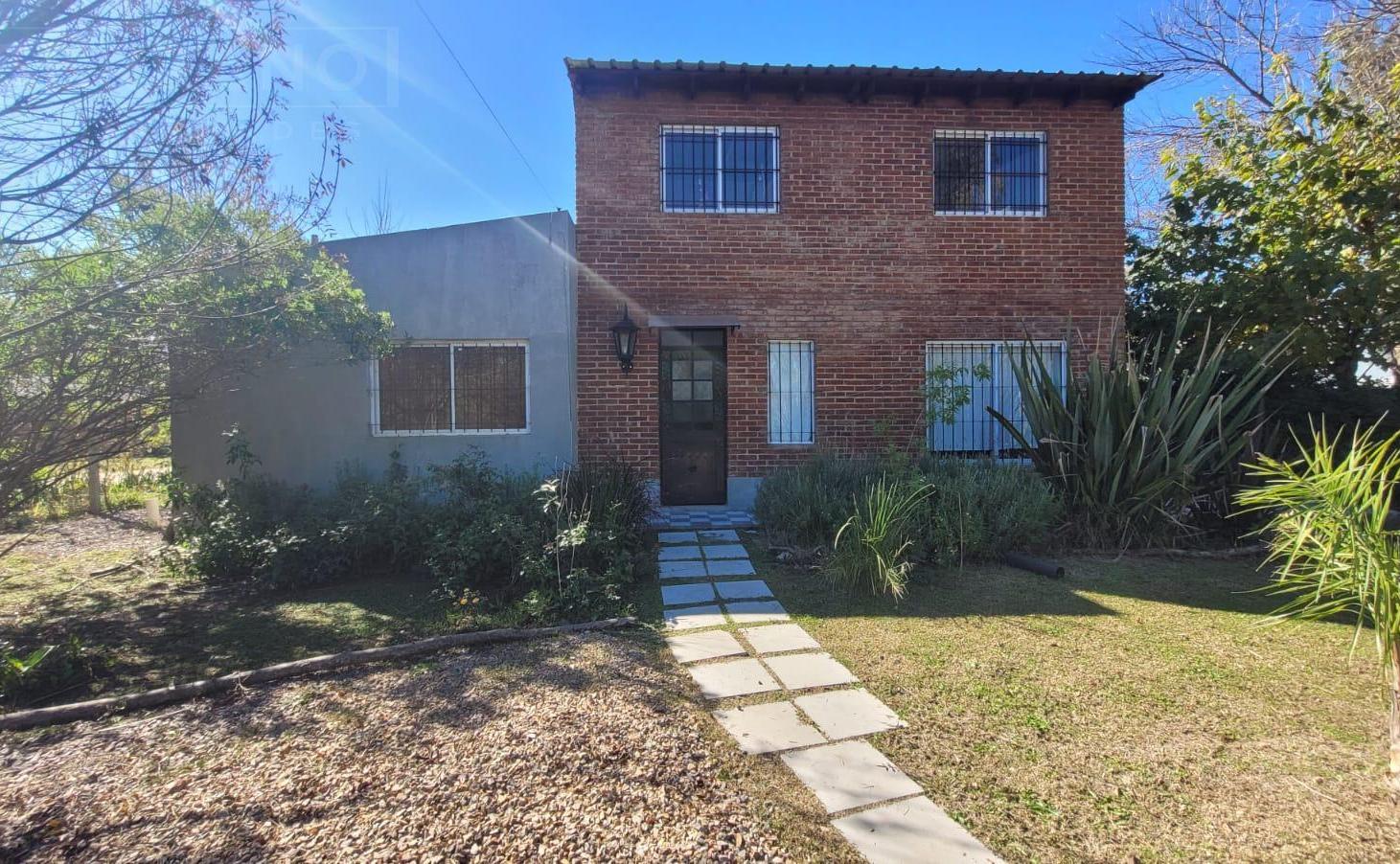 Foto de Venta Casa 3 Ambientes con Piscina en Parque Sakura, Exaltación De La, imagen 2