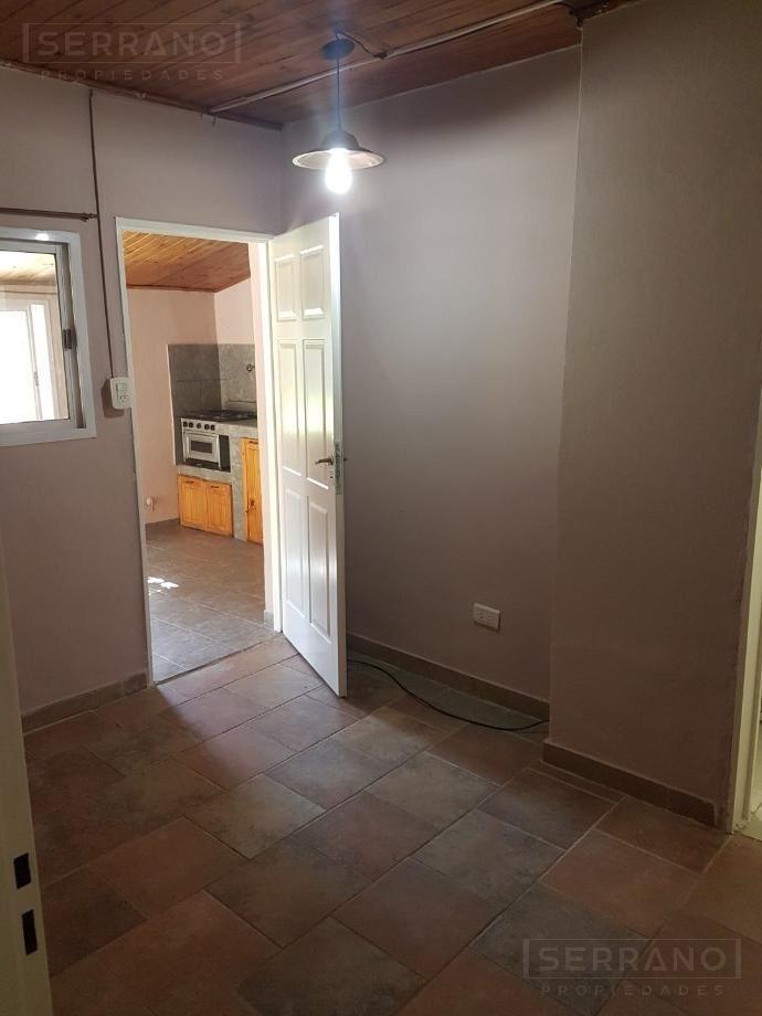 Foto de Venta o permuta casa 3 amb con excelente ubicación. Lanusse, imagen 1