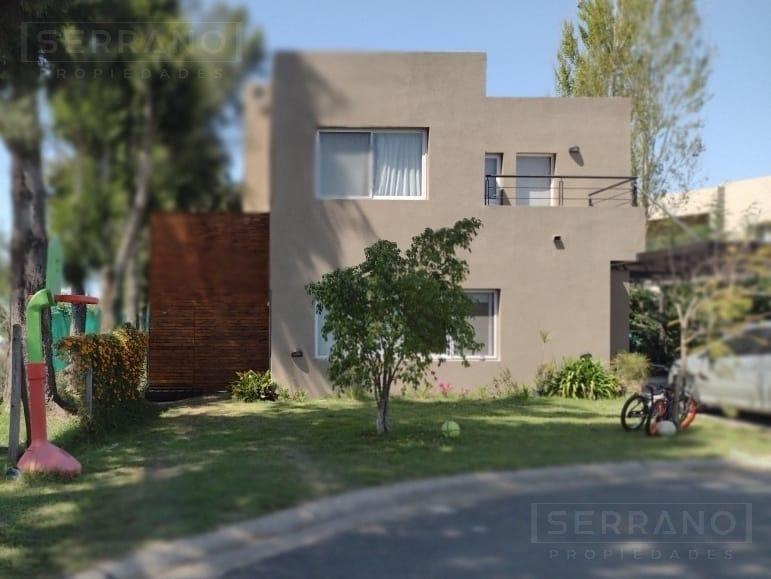 Foto de Venta casa 4 amb en San Isidro Labrador. Villanueva, imagen 2