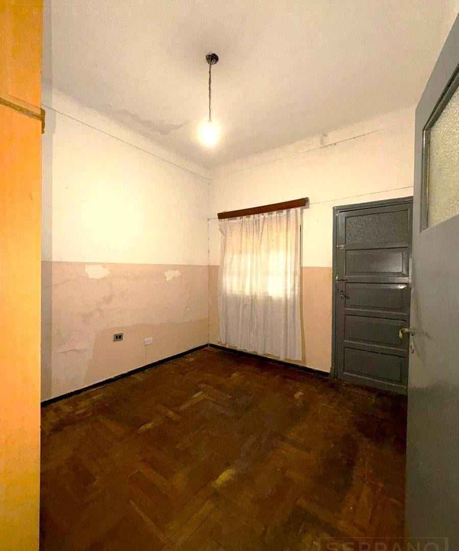 Foto de Inmueble en Venta con 3 viviendas local y garaje. Sobre Matheu a 7 de, imagen 3
