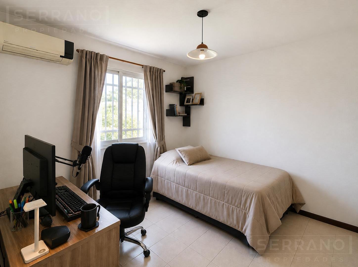 Foto de Venta. Casa de 3 ambientes con Jardín y Parrilla - Barrio Coprovi, imagen 3