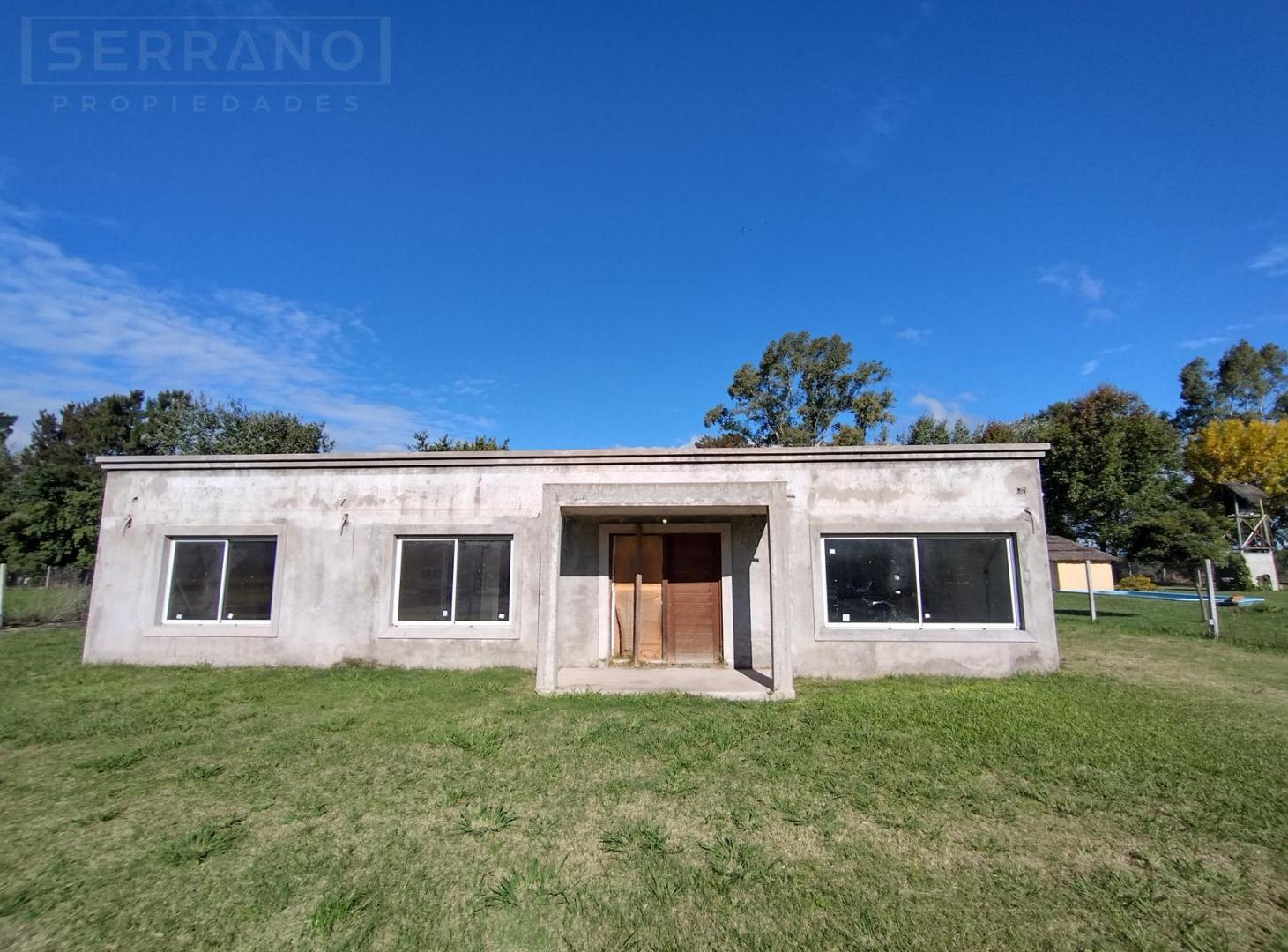 Foto de Venta. Casa A Terminar. 4 Ambientes. Lote 1.948 M2. Barrio Parque, imagen 1