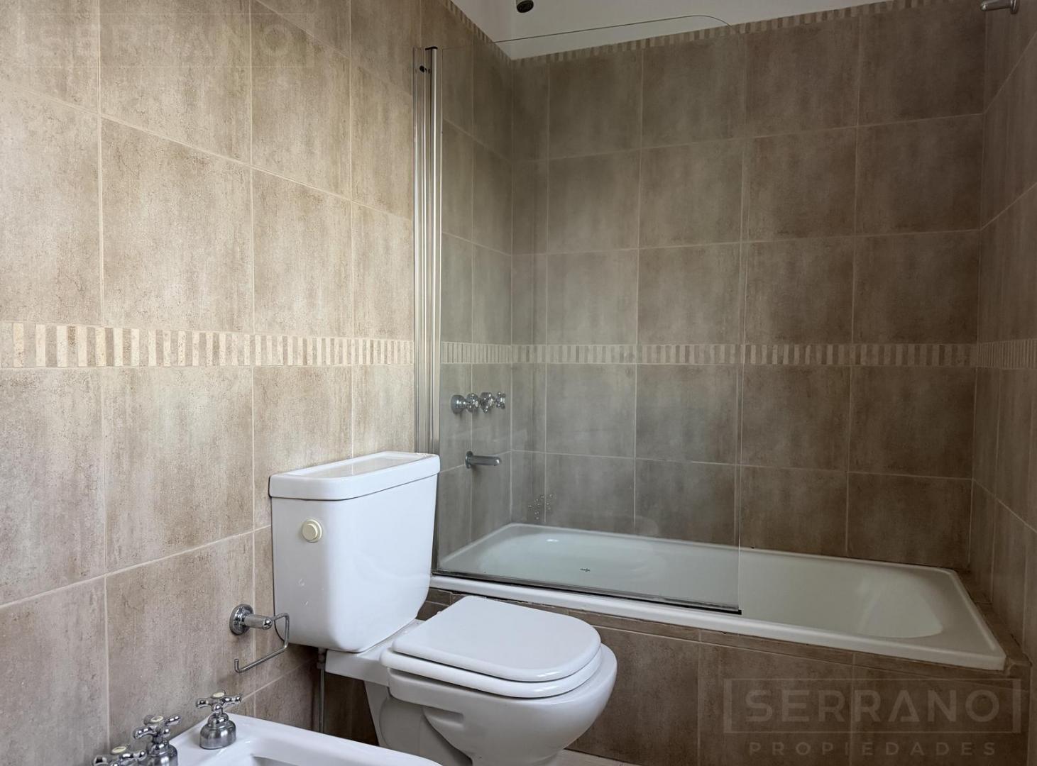 Foto de Casa en alquiler anual de 5 ambientes con pileta en San Isidro Labrador, imagen 5