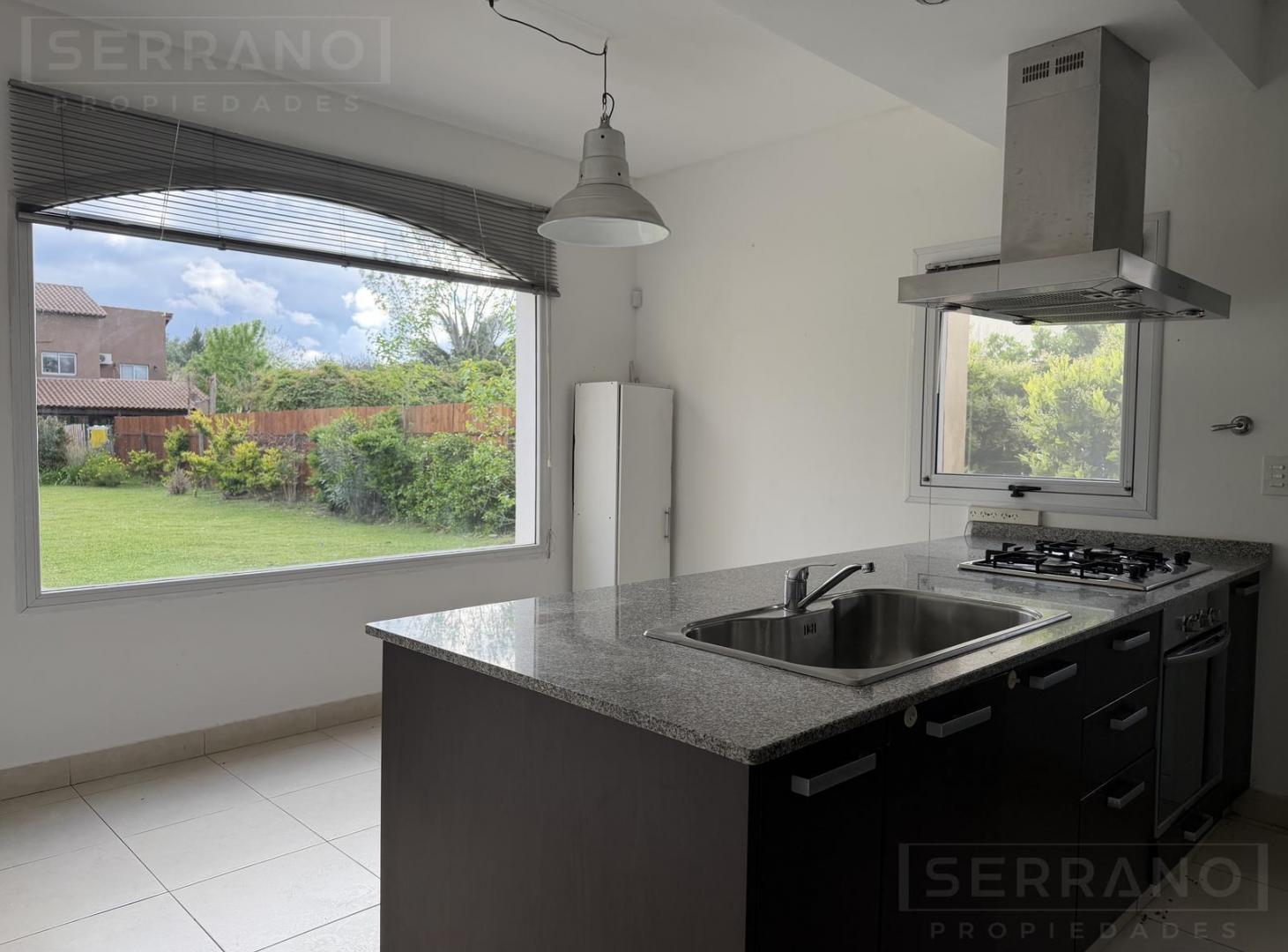 Foto de Casa en alquiler anual de 5 ambientes con pileta en San Isidro Labrador, imagen 5