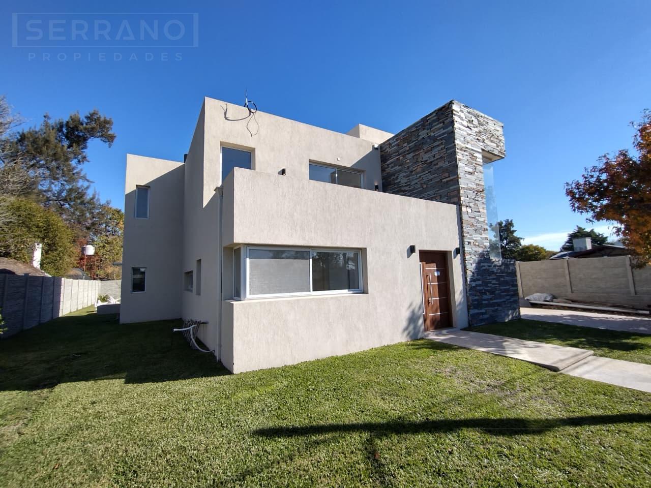 Foto de Venta casa moderna 4 ambientes, gas natural, sobre asfalto en Parque, imagen 3