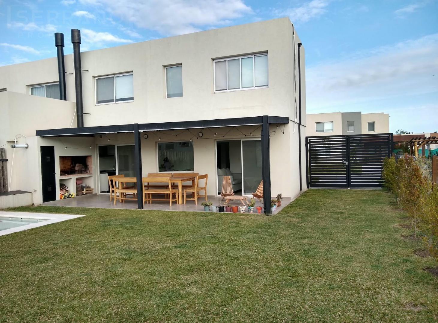 Foto de Venta Casa en Santa Ana con 3 Dormitorios jardin y pileta en Villanueva, imagen 4