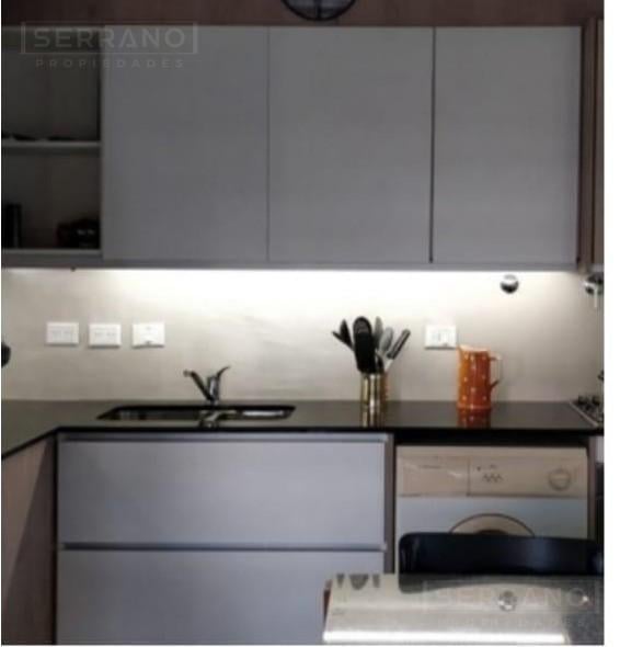 Foto de Venta Triplex con cochera en Vicente Lpoez, imagen 4