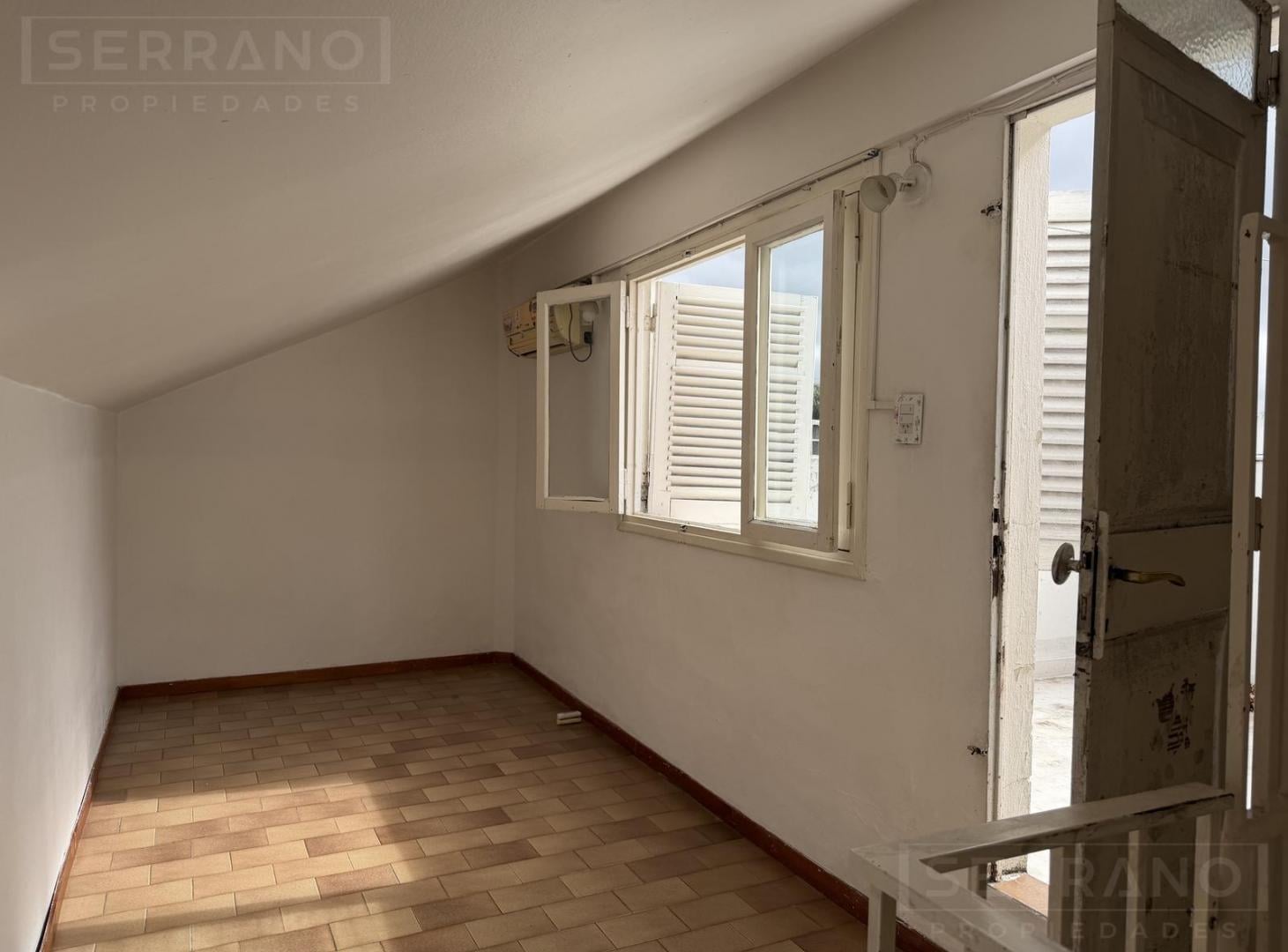 Foto de PH en venta de 3 ambientes apto crédito. con balcón terraza en Olivos, imagen 2