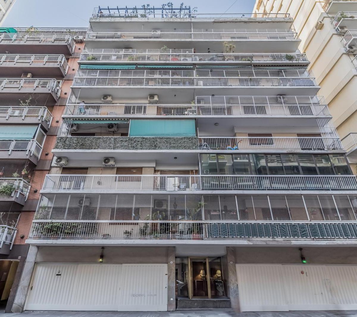 Departamento de 7 Ambientes con Cochera en Flores 5