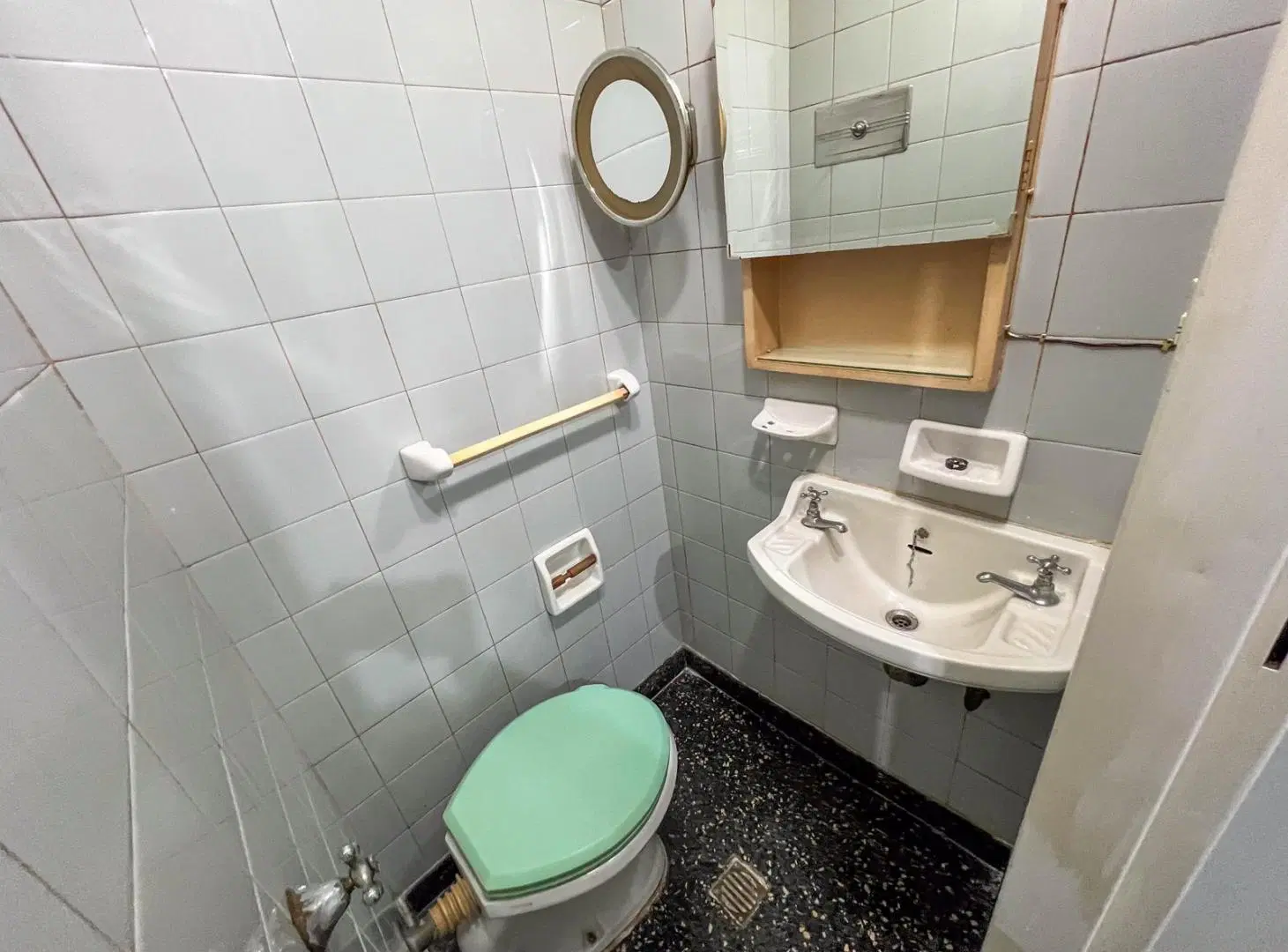 Departamento de 4 Ambientes con Dependencia - Av. Pedro Goyena - Caballito 3