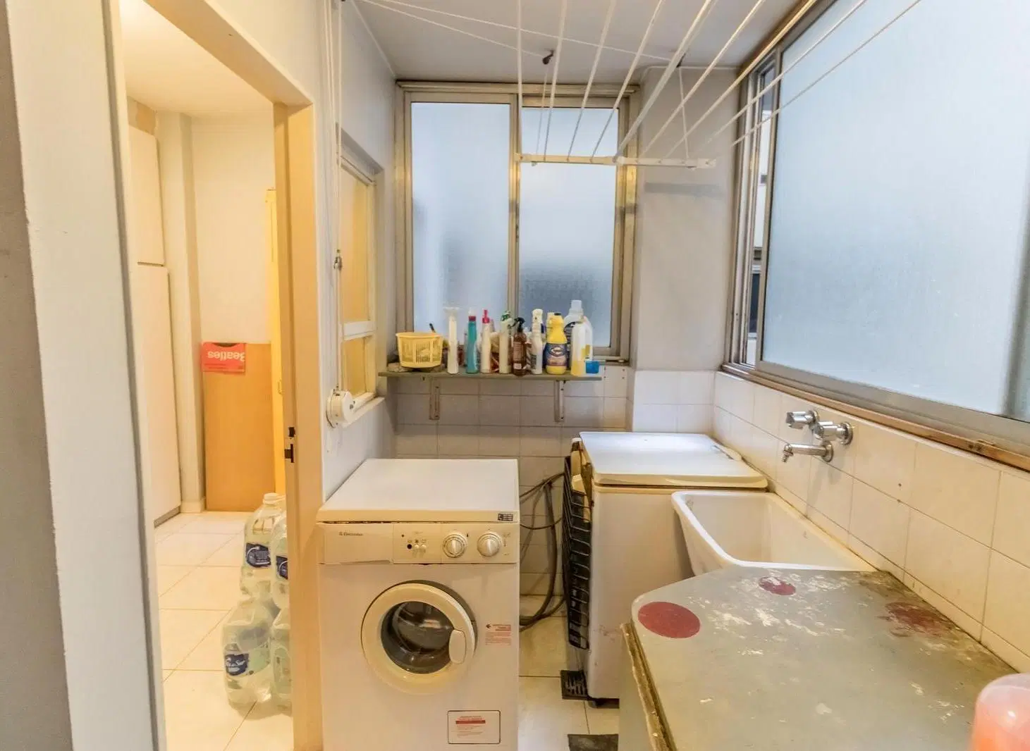 Piso de 6 Ambientes con dependencia - 2 Cocheras en Caballito 8