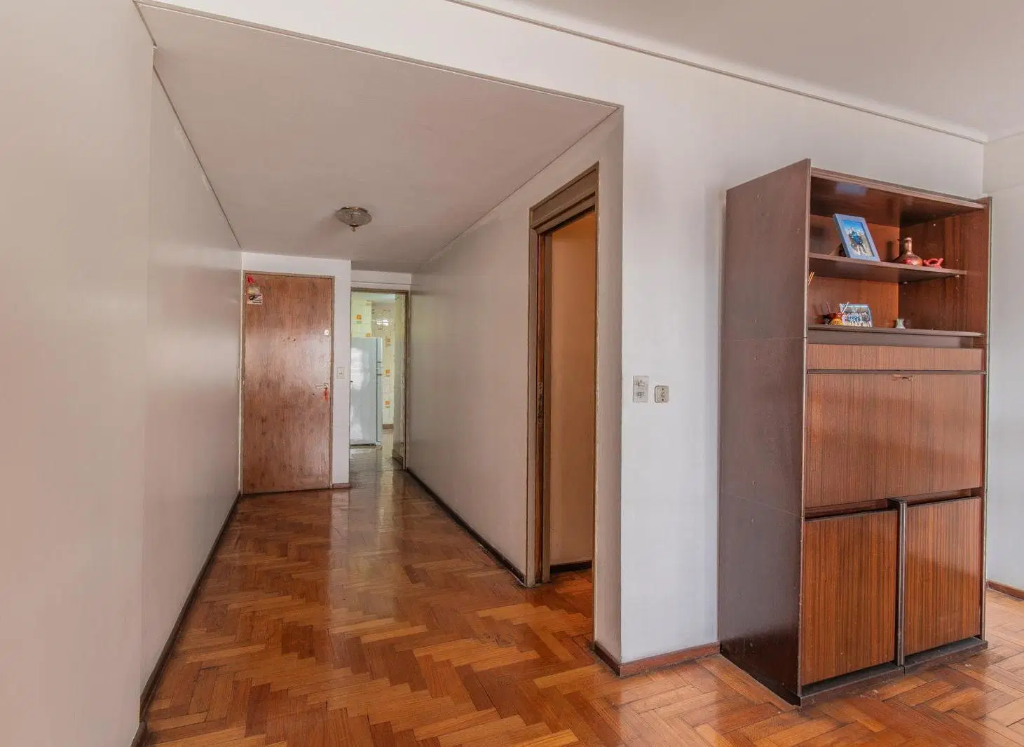 Departamento de 4 Ambientes con Dependencia - Cochera y Baulera - Flores 5