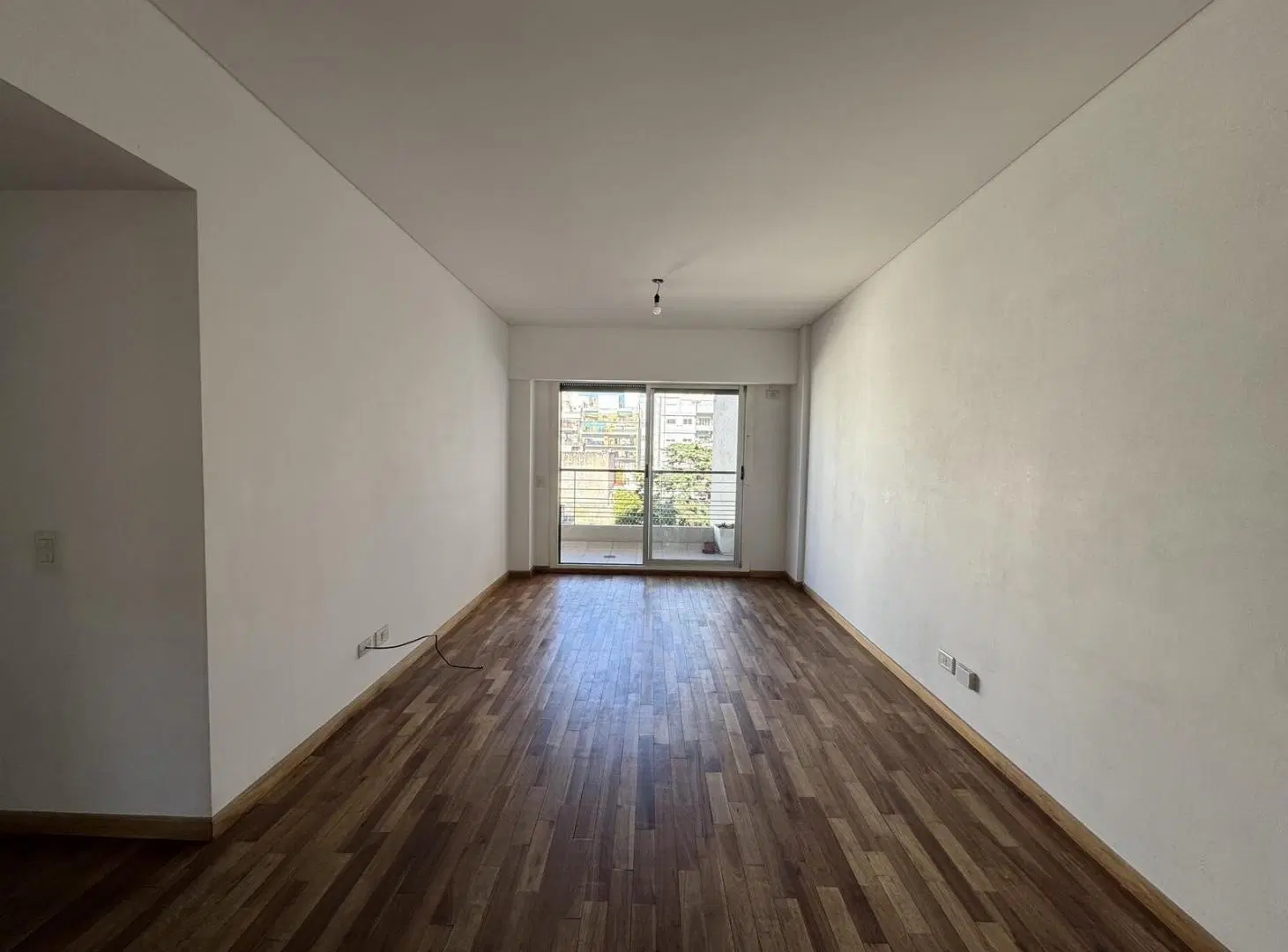 Departamento 3 Ambientes con Balcon en Flores 2