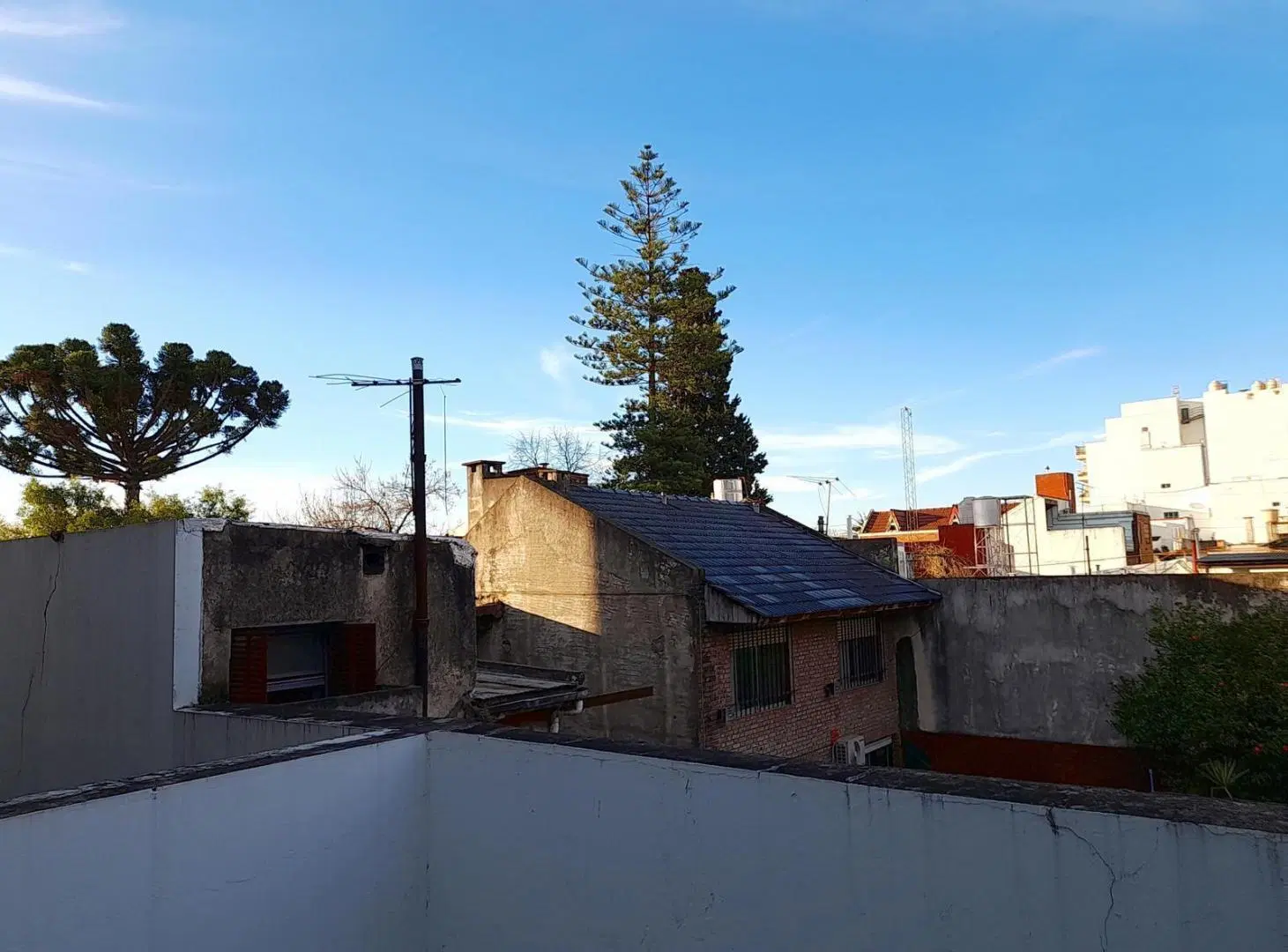 Departamento de 2 Ambientes por escalera  en Villa Gral. Mitre 2