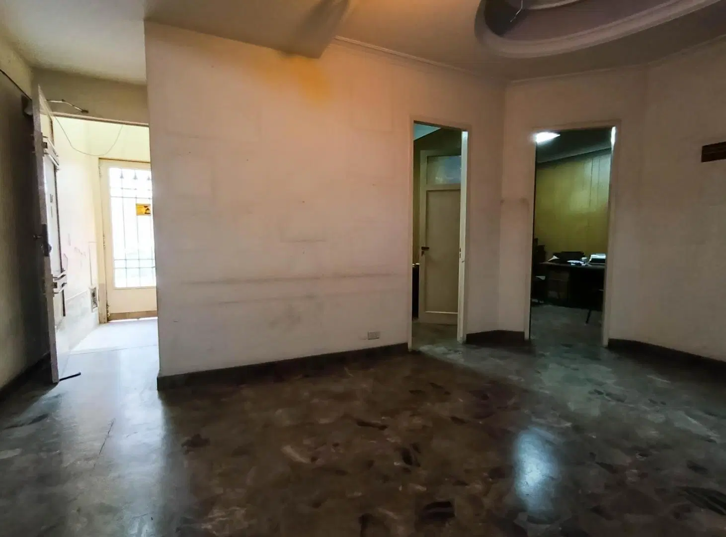 Edificio Comercial en Balvanera, Lote propio 5