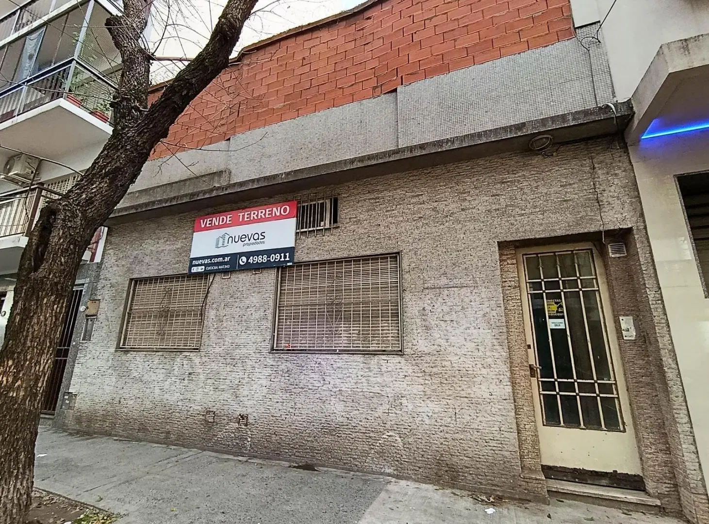 Edificio Comercial en Balvanera, Lote propio 2