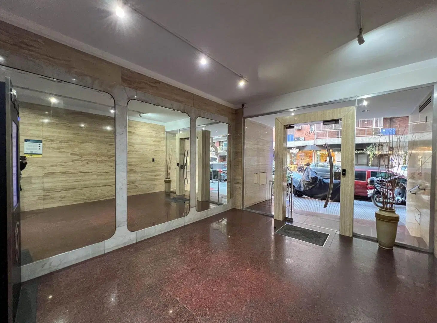 Departamento de 2 ambientes con Balcón en Caballito 2
