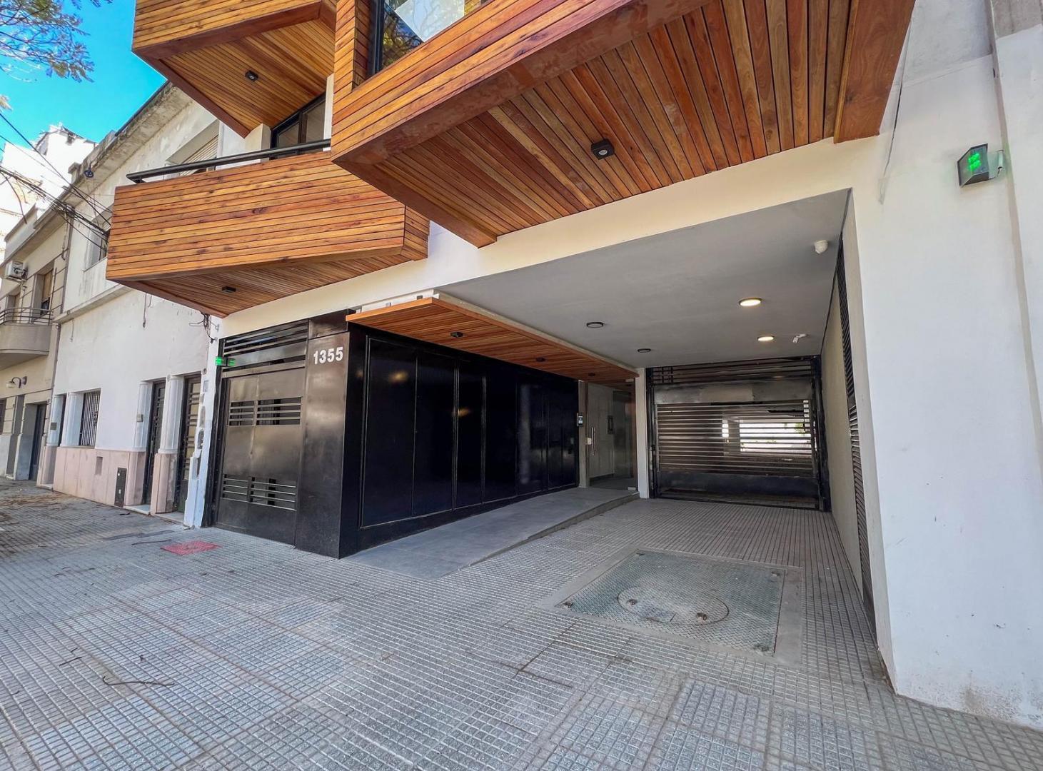 Foto de Departamento de 1 Ambiente con Balcón en Parque Chacabuco, imagen 2