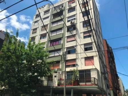 DEPARTAMENTO 2 AMB. VENDE. MORON