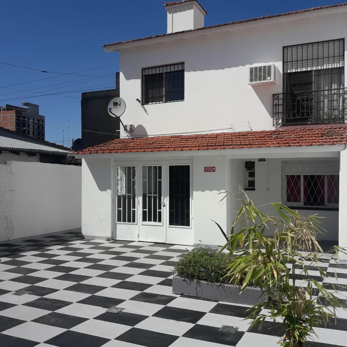 Chalet 5 Ambientes en Venta en San Justo Centro