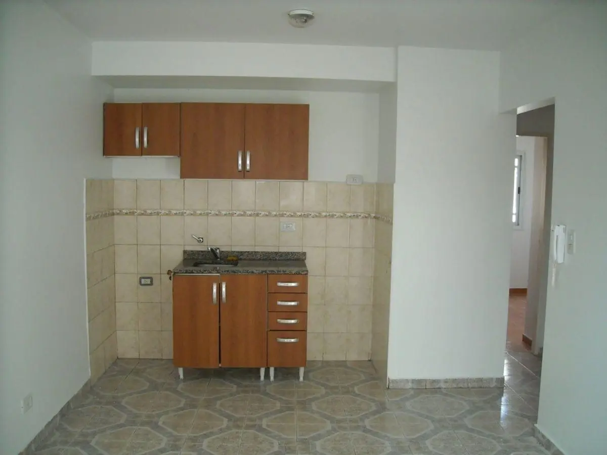 Departamento de 3 Ambientes en Alquiler en San Justo 3