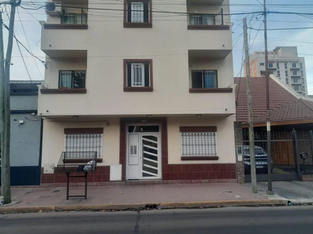 Departamento de 3 Ambientes en Alquiler en San Justo 2