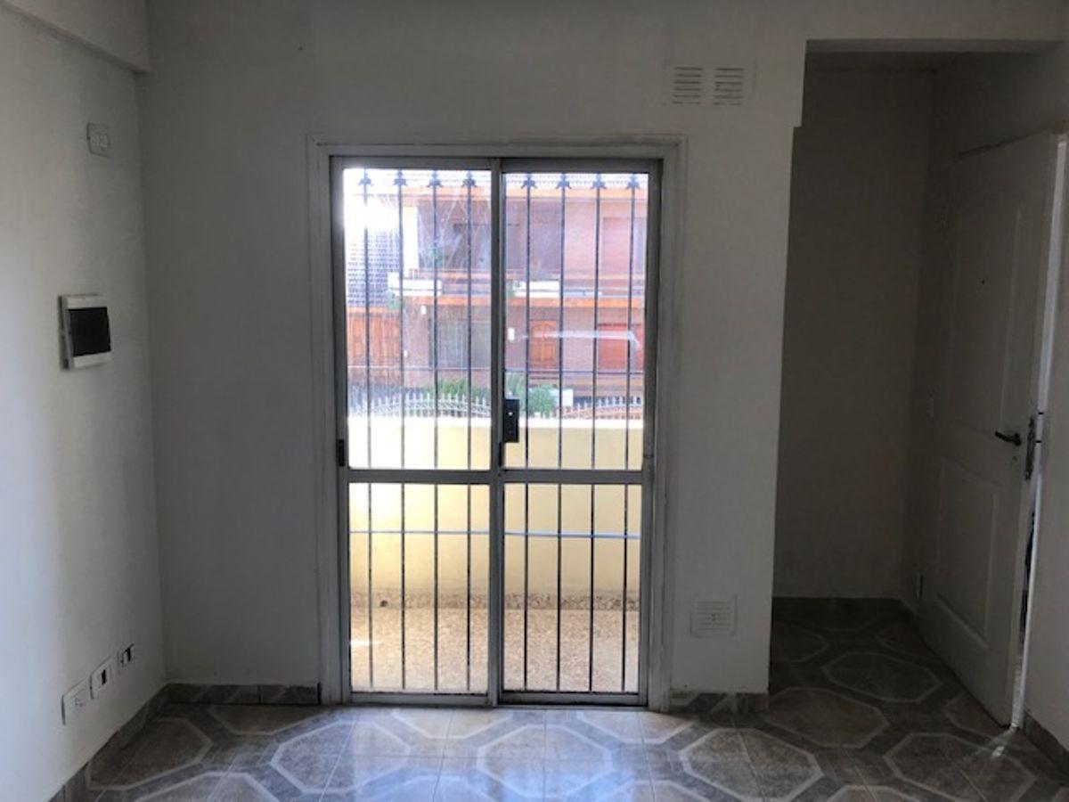 Foto de Departamento 2 Ambientes en Alquiler En San Justo, imagen 2