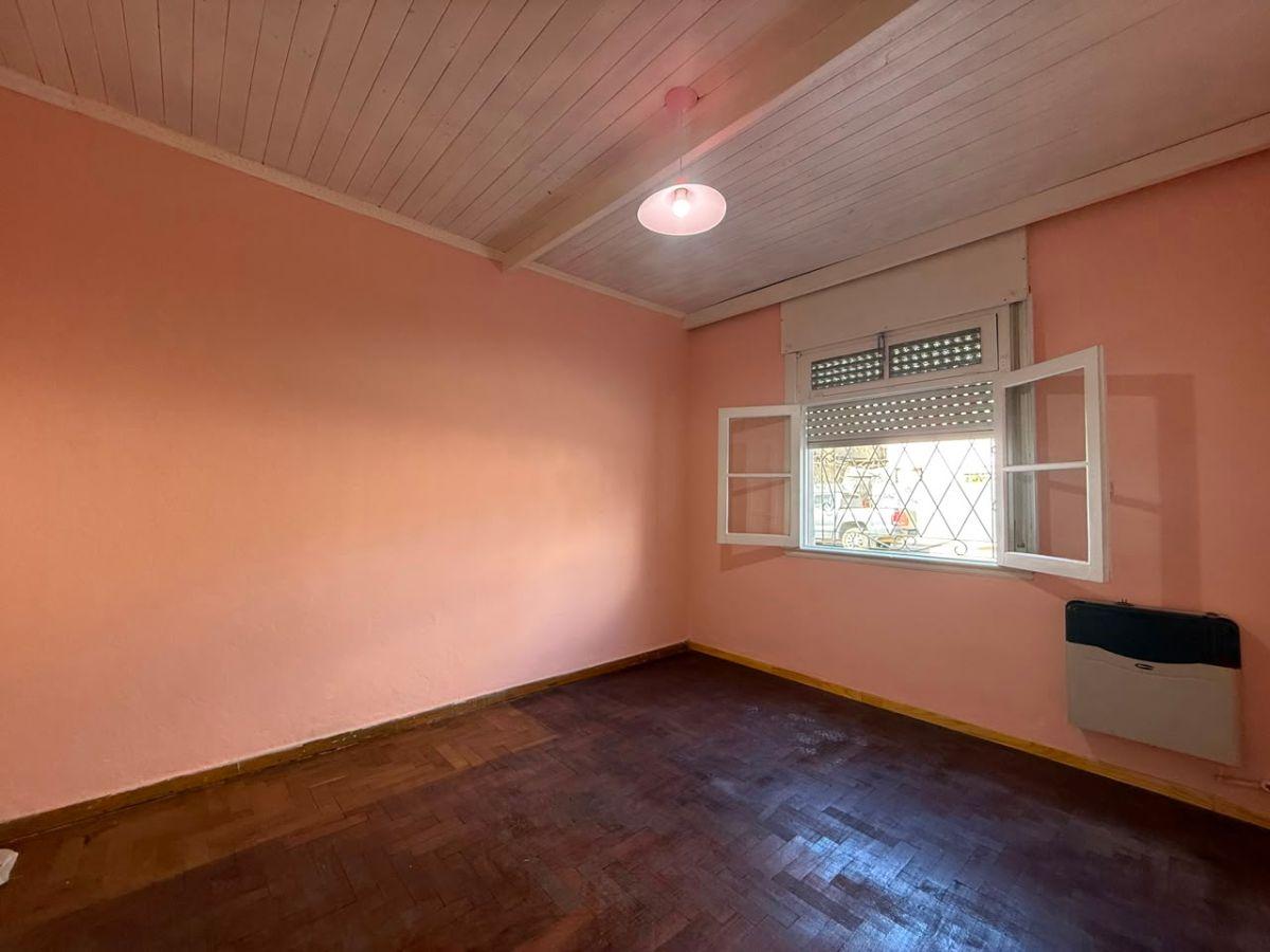 Foto de PH de 3 Ambientes en Alquiler en Villa Lugano, imagen 2