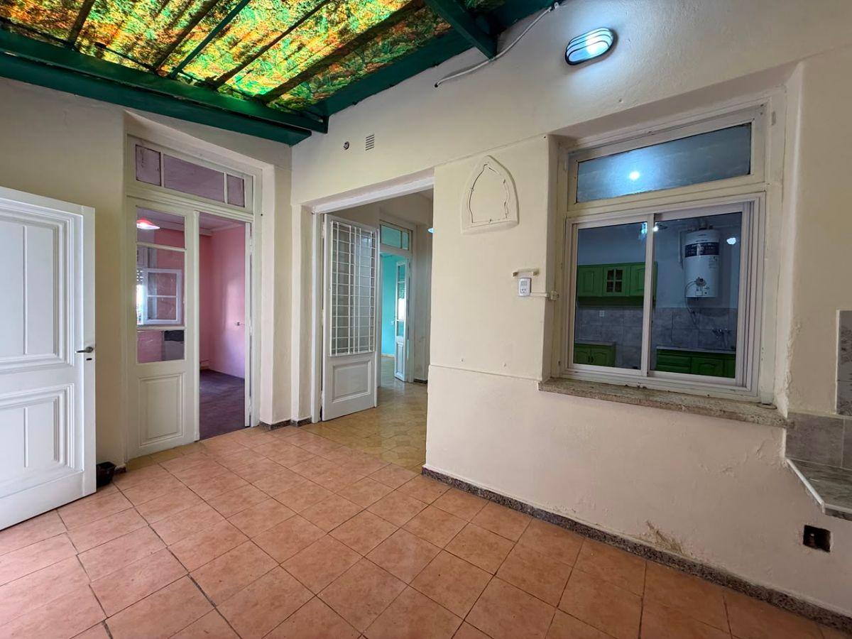 Foto de PH de 3 Ambientes en Alquiler en Villa Lugano, imagen 2