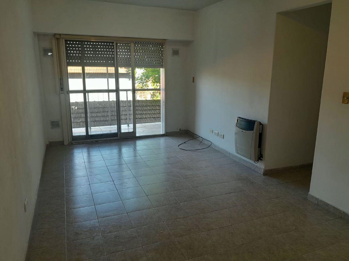 Departamento 3 Ambientes En Alquiler En Barrio Alas, Ciudad Evita