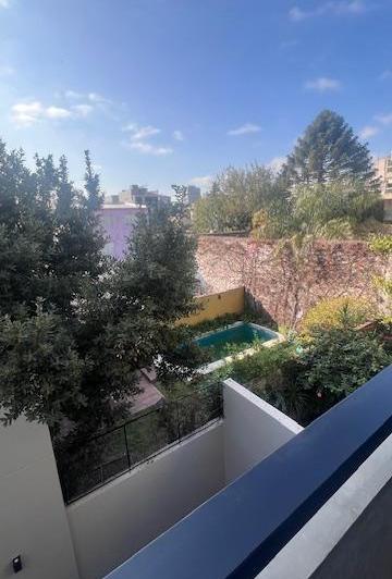 Foto de Hermoso y amplio ambiente, divisible con balcón. Apto profesional., imagen 3