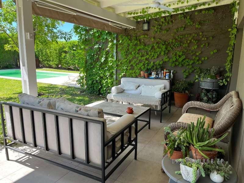 Casa en Venta de Cuatro Dorm., Dos en Planta Baja y Dos en Planta Alta 3