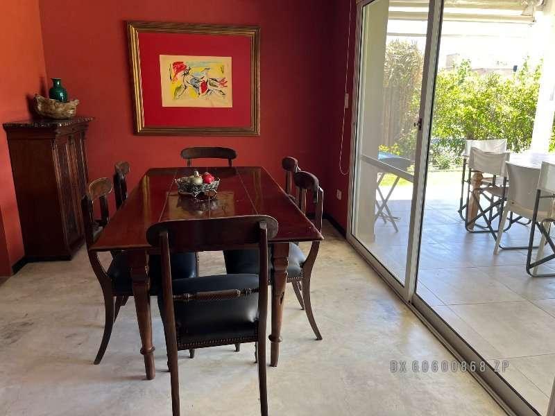 Casa en Venta de Cuatro Dorm., Dos en Planta Baja y Dos en Planta Alta 5