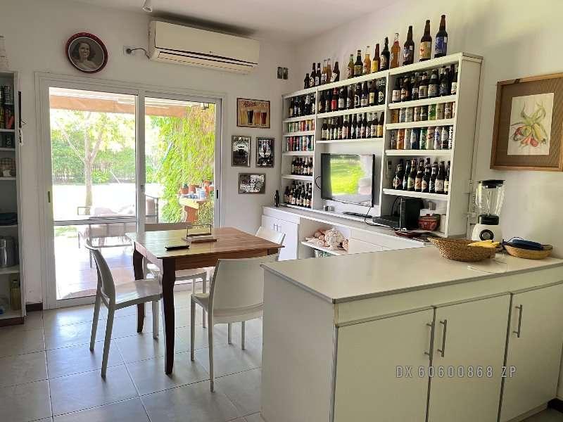 Casa en Venta de Cuatro Dorm., Dos en Planta Baja y Dos en Planta Alta 4