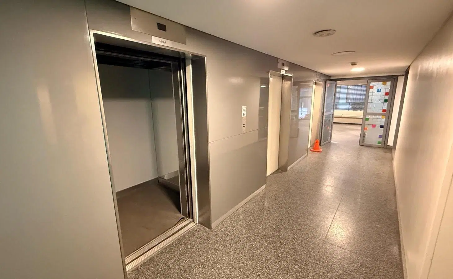 Edificio Comercial 4