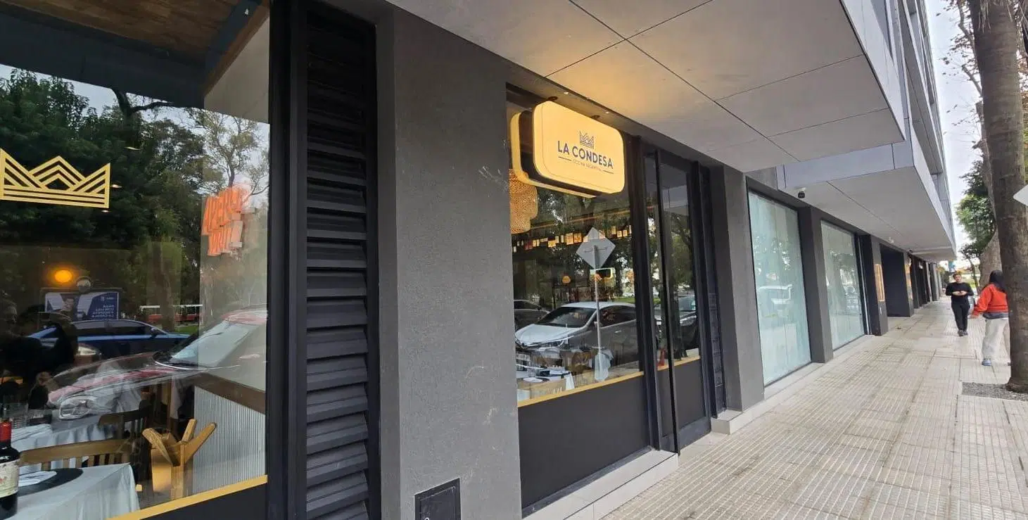 Basamento comercial en Castañeda y La Pampa 3