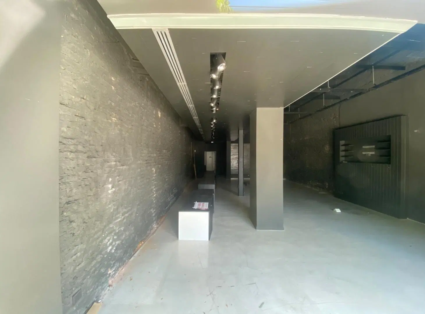 Excelente local sobre Avenida del Libertador en Belgrano 1