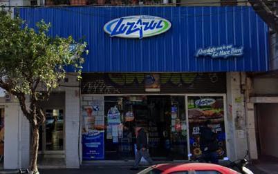 Foto de Excelente Local sobre Maipú en zona comercial de Olivos!, imagen 2