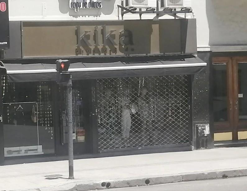 Foto de Excelente local sobre Av Rivadavia en Caballito, imagen 4
