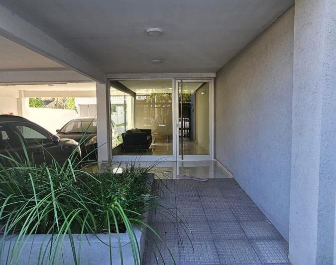 HERMOSO DEPTO. 3 AMBIENTES CON COCHERA - OLIVOS - VTE. LÓPEZ 4